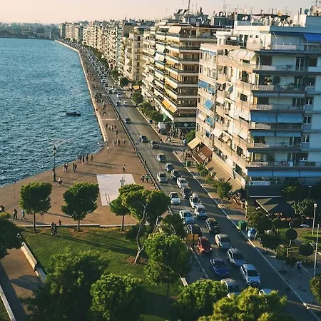 Thessalonian I - 2 Steps From White Tower * Thessaloníki